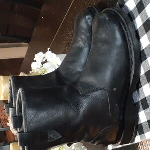 DR.MARTENS DRYDEN BOOTS